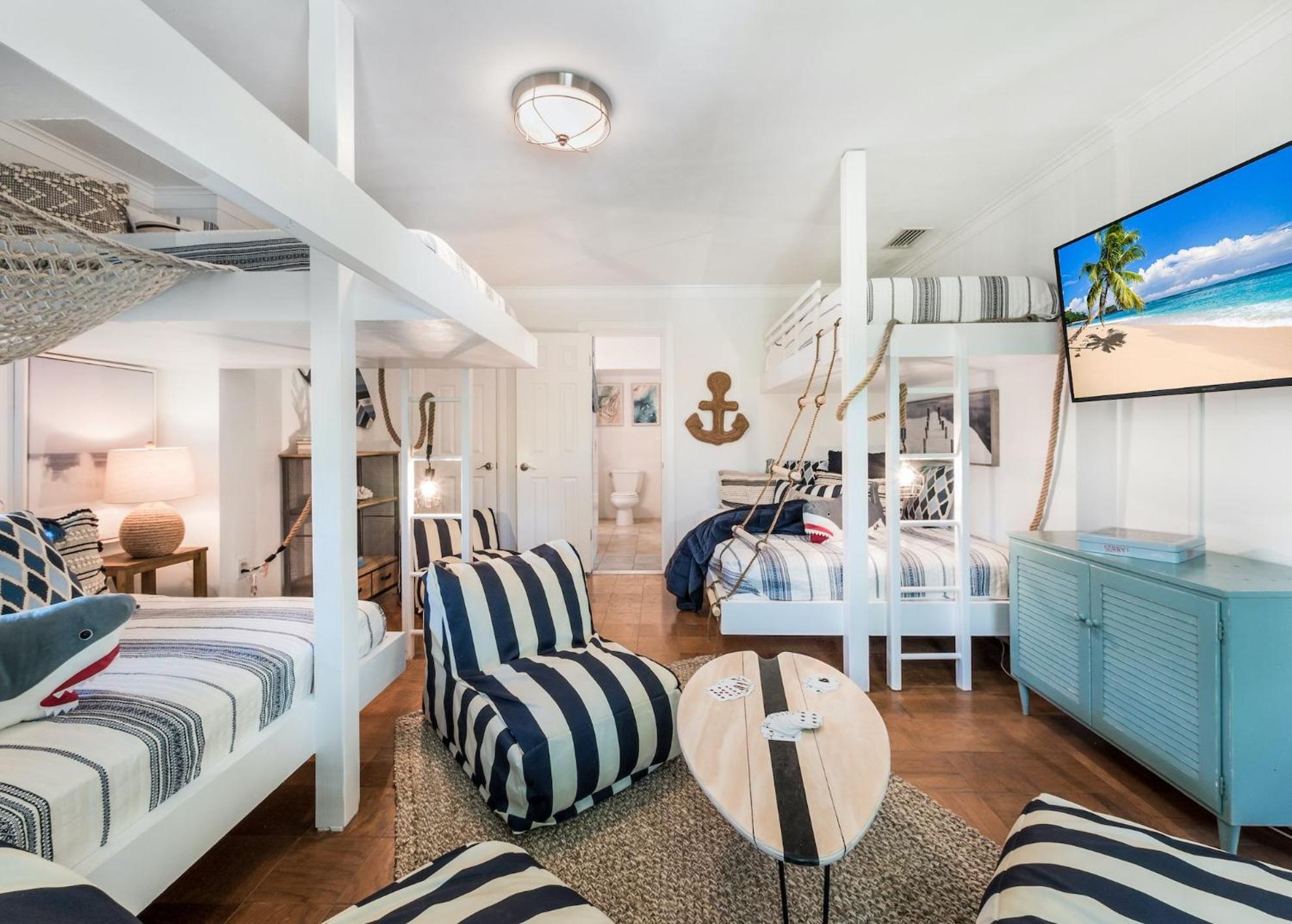 Sandy Pants - Designer Beach Chic Home Steps To Beach Backyard Oasis W Heated Pool Anna Maria Buitenkant foto